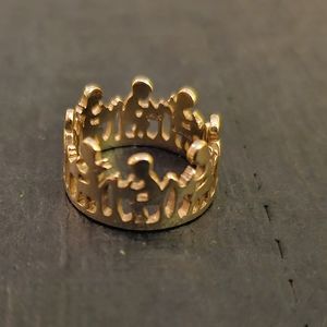 James Avery Retired 14k yellow gold children at desk ring